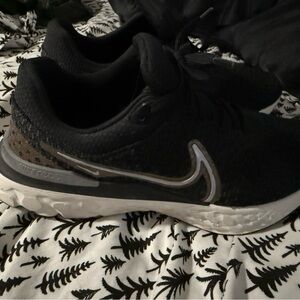 Nike React Women's Black Running Shoes